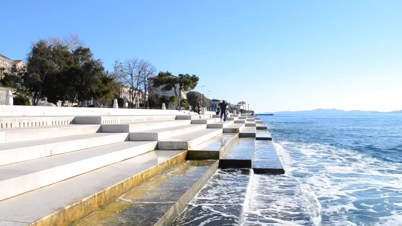 com/video/1212485858483441664 同海对岸广受好评的意式gelato相比