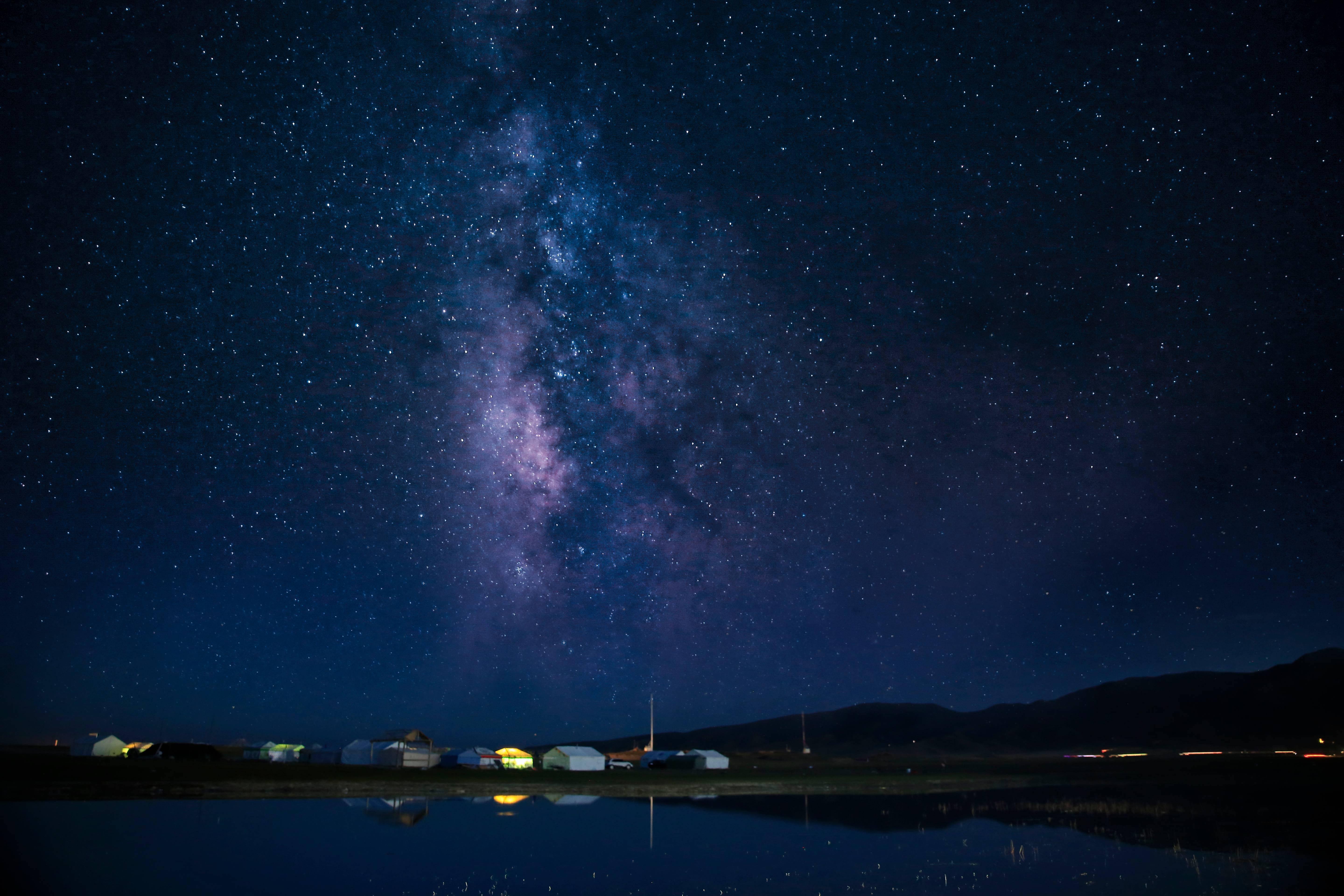 四季变幻云卷云舒带你领略青海湖不同的景色