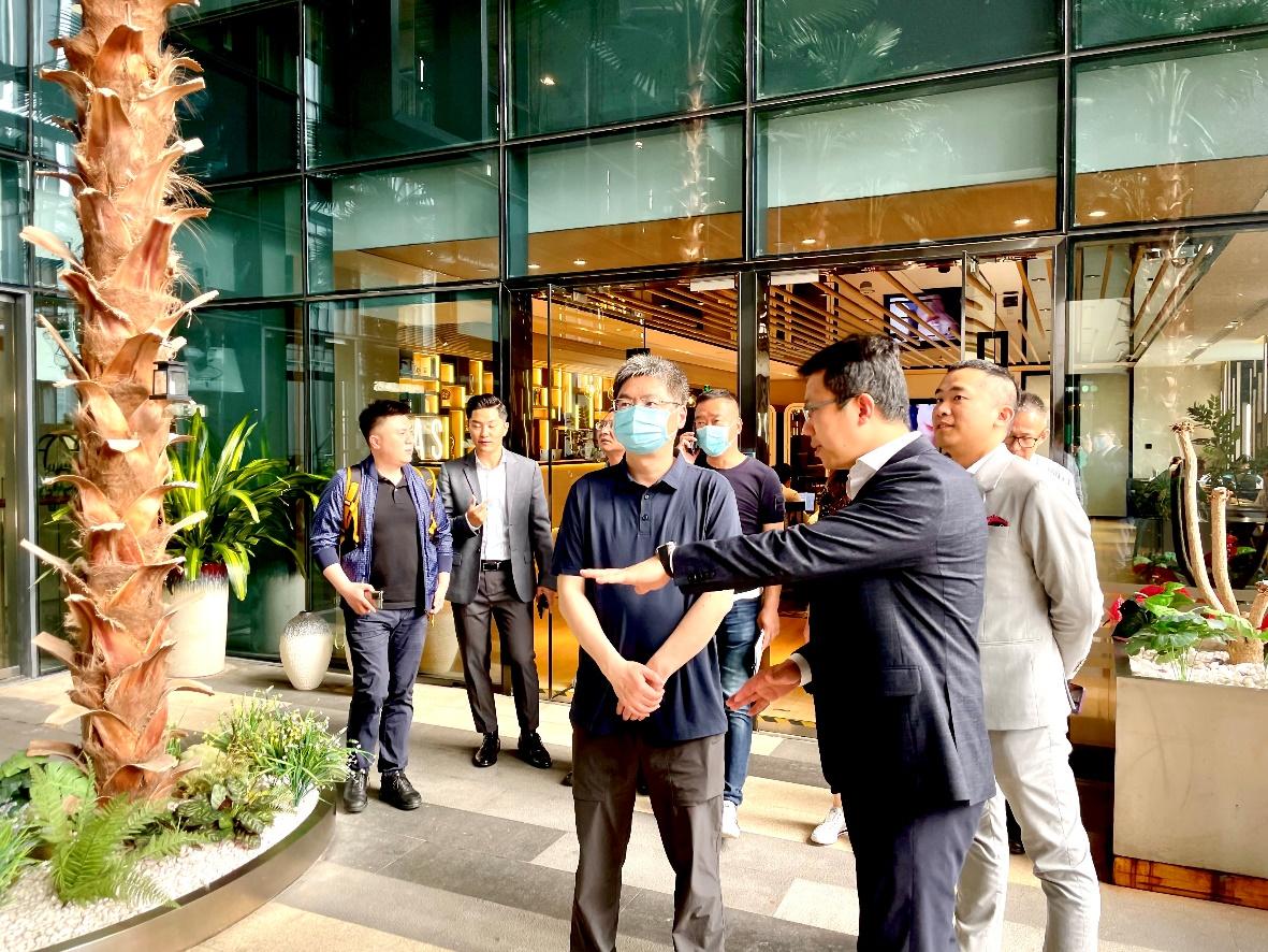 锦江区区委副书记,区政府常务副区长王庆一行 莅临 atlas 寰图 - 知乎