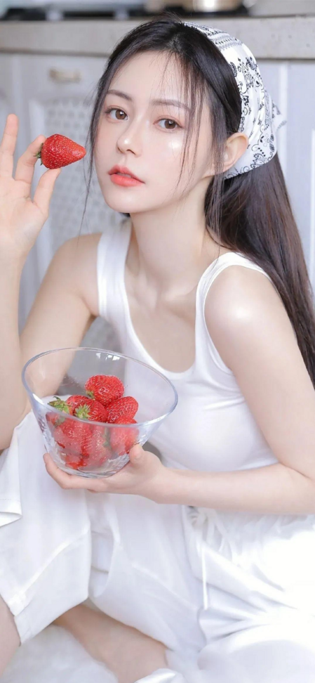 有什么百看不厌的全面屏美女壁纸