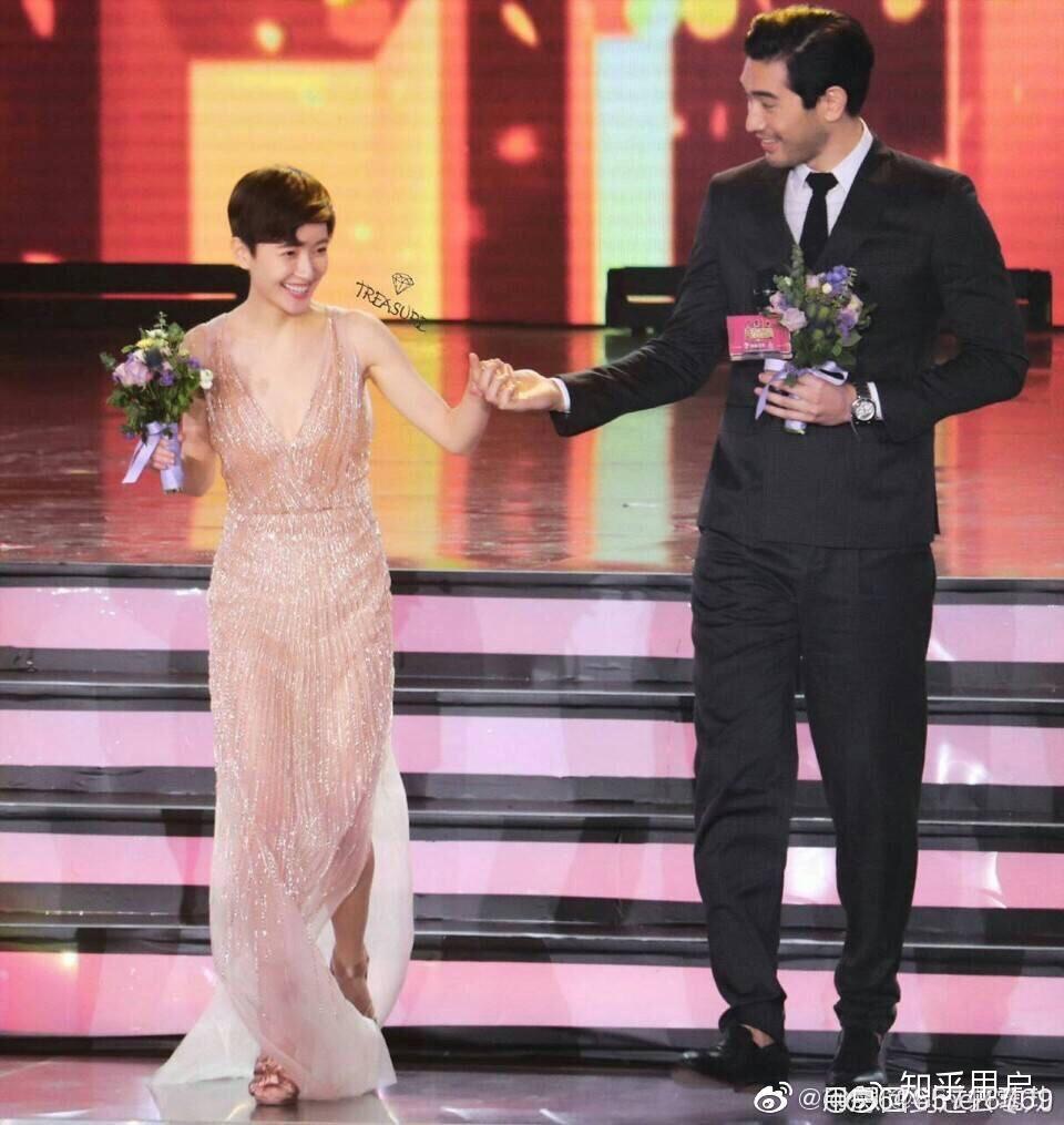 godfrey与焦俊艳的微博互动说明了什么