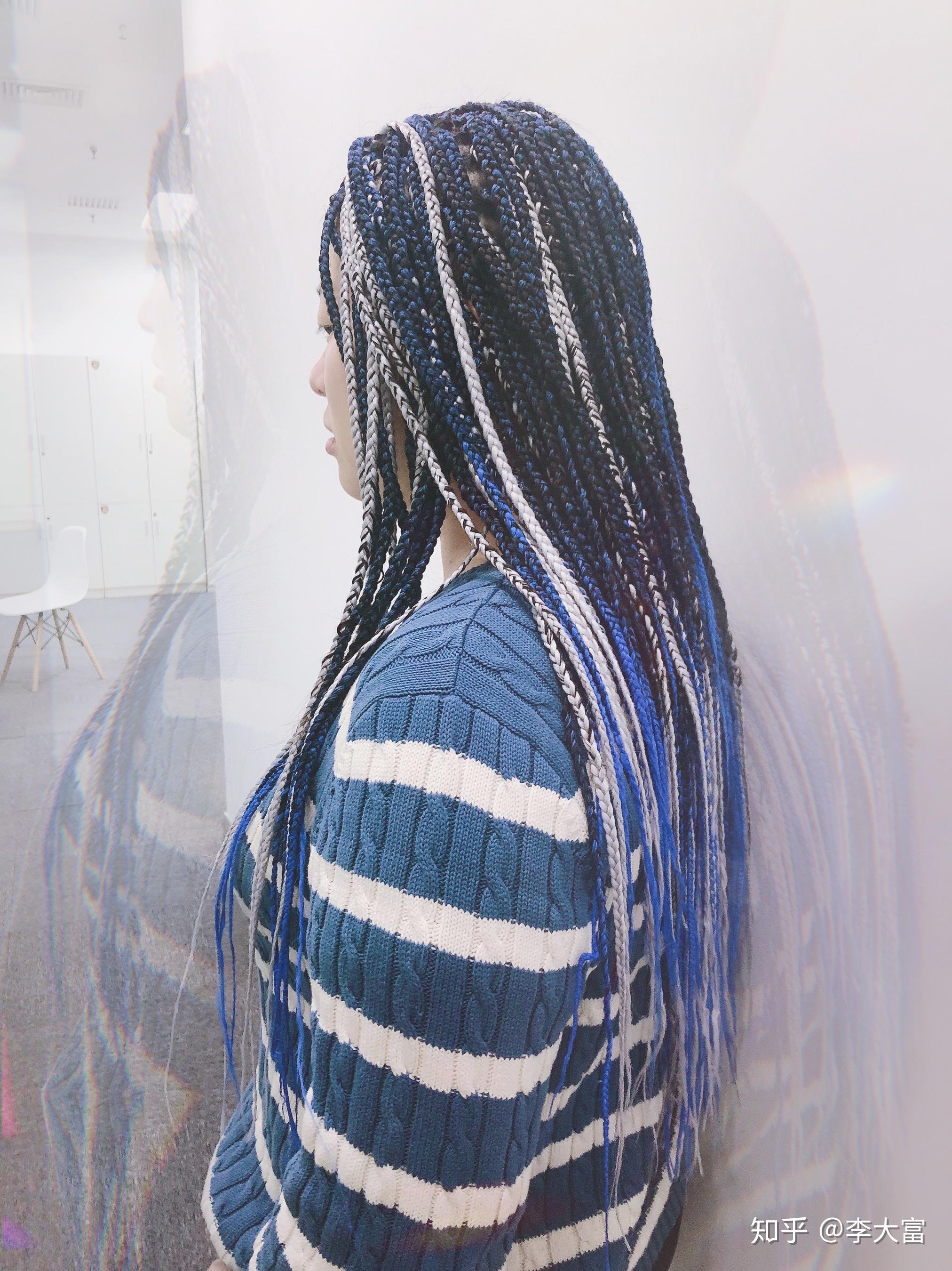 非洲女生的头发怎么都是一根根编好的小辫子? - 知乎