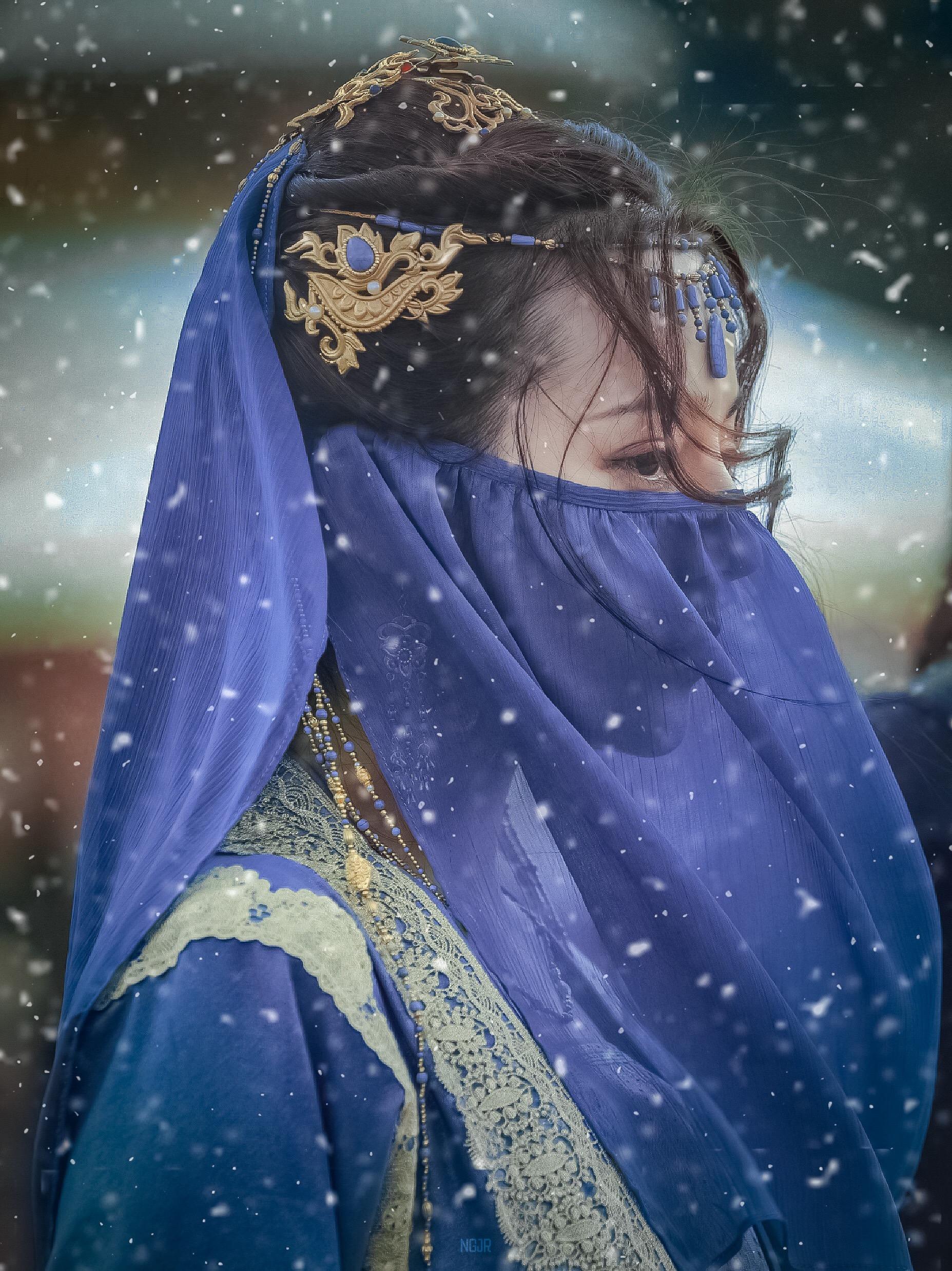 请问大家有没有收藏热巴在长歌行里的美图能分享下吗