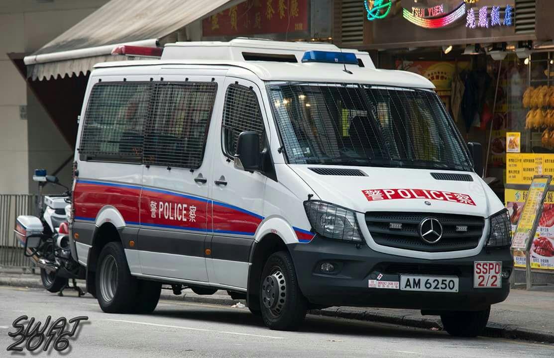 如何评价香港警察的冲锋车?