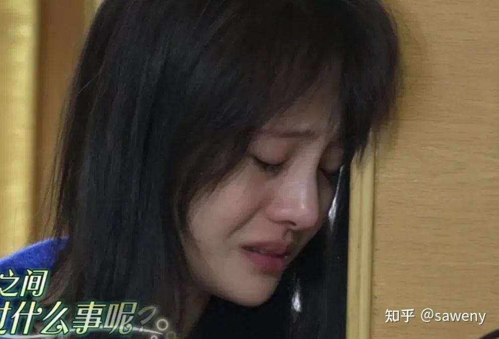 郑爽最新爆料来了!被曝找前任借钱并威胁,扬言这辈子都不会回国