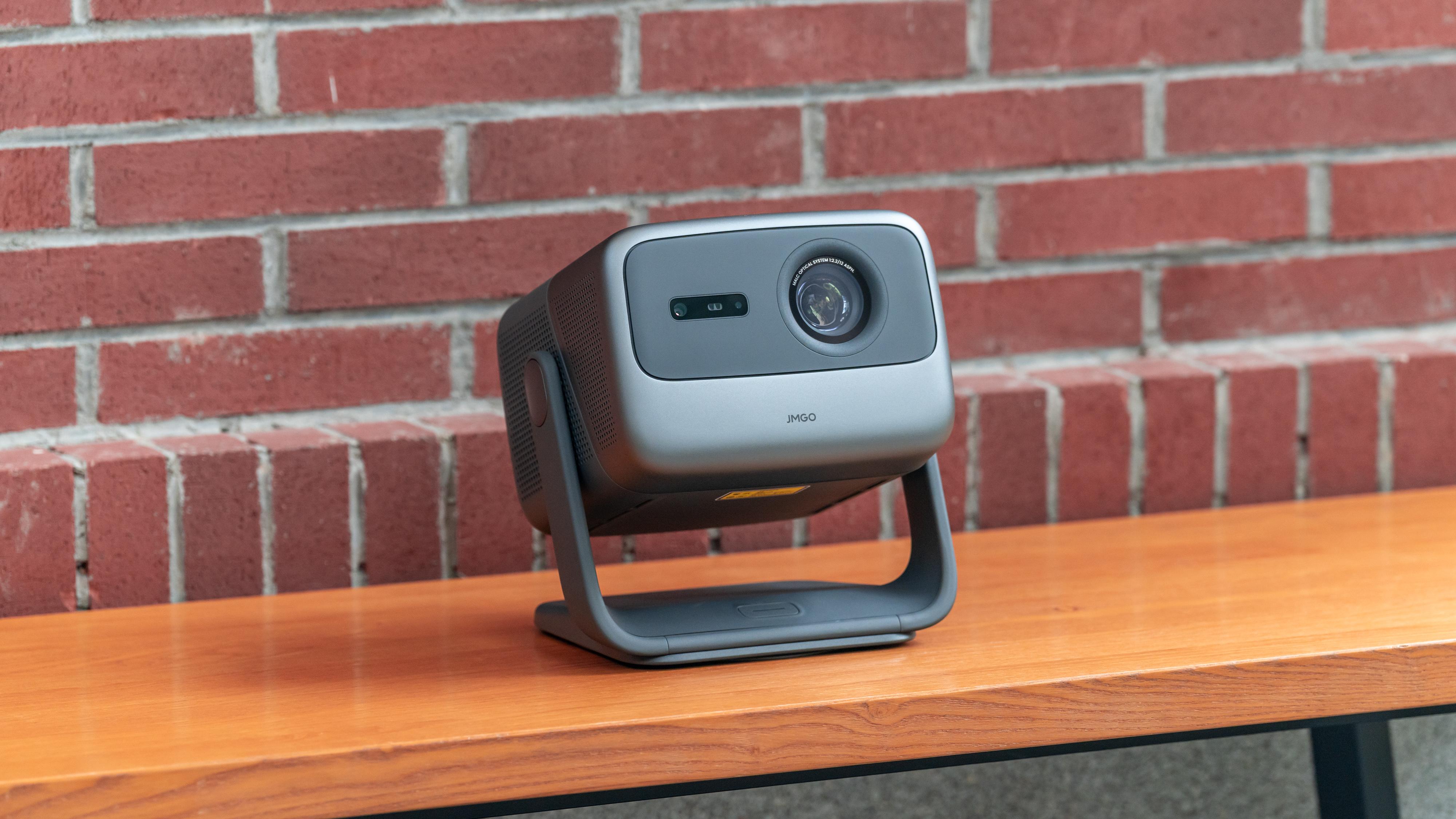 4k三色激光2000civa流明5999元的坚果n1spro到底卷到什么地步了