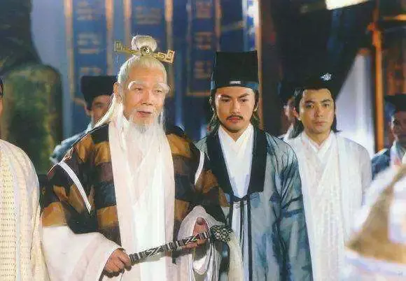 金鱼系员工,真担心他们下一秒忘记自己是哪个公司的!