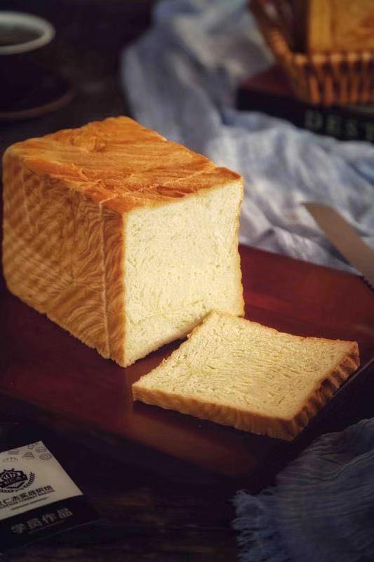 吐司面包制作方法图解 v2-fe049f8c3b0e7fc6fd0ac5fe4dc2f87c_1440w.jpg?source=172ae18b