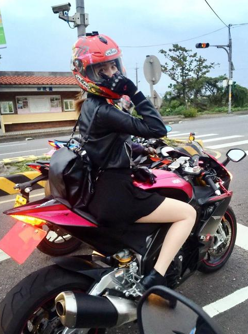 摩托车美图,150张机车美女图片