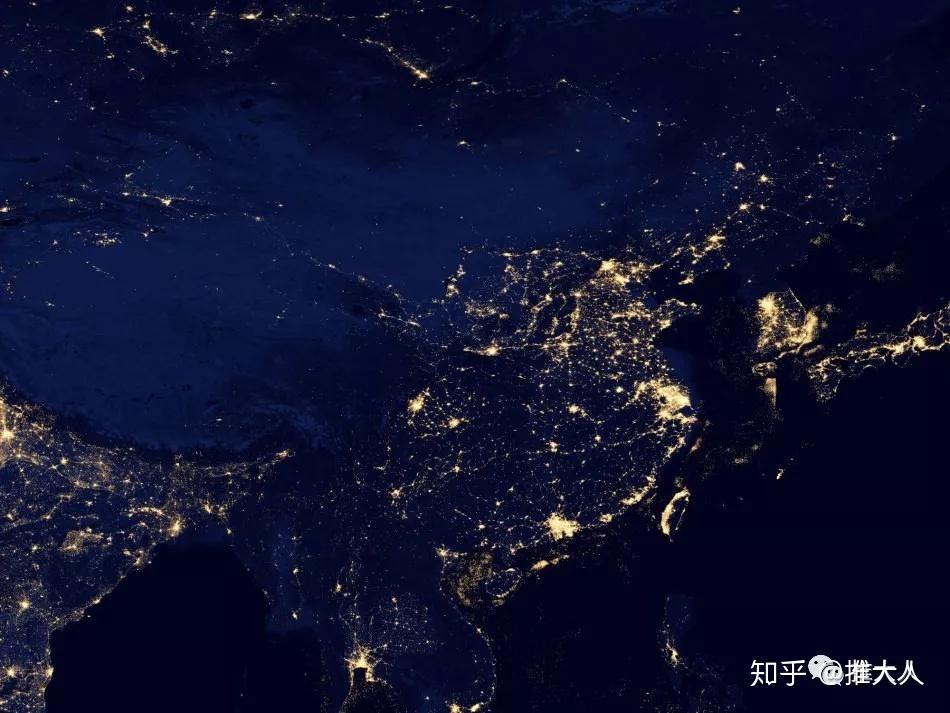 从太空中看夜晚的中国是什么样?(不像个发展中国家)