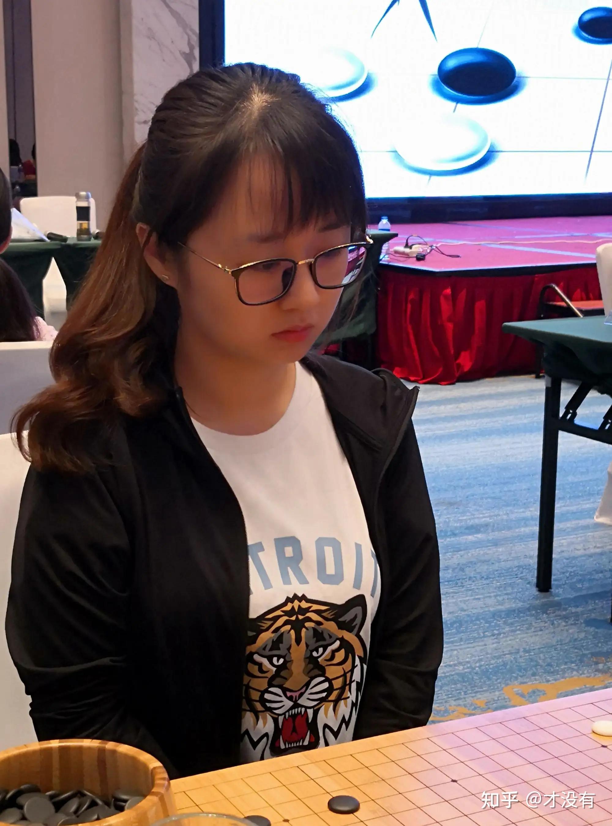 如何评价围棋选手战鹰的直播效果? - 知乎