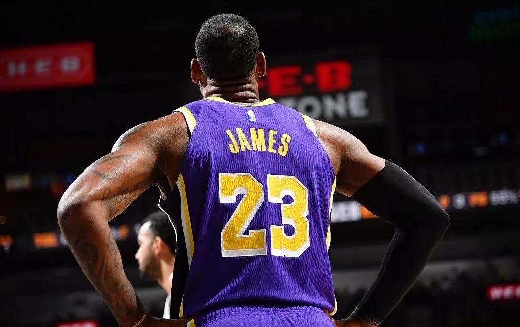 有没有勒布朗詹姆斯的高清头像或者壁纸,帅一些的? - 知乎