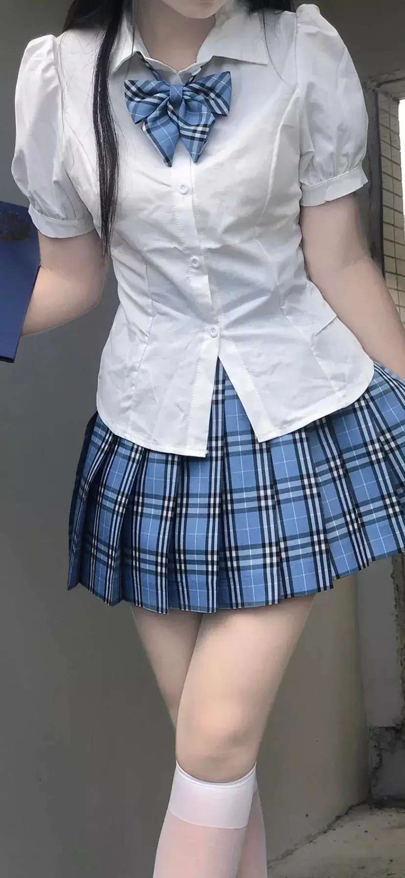 能发一些jk美女的壁纸吗? - 知乎