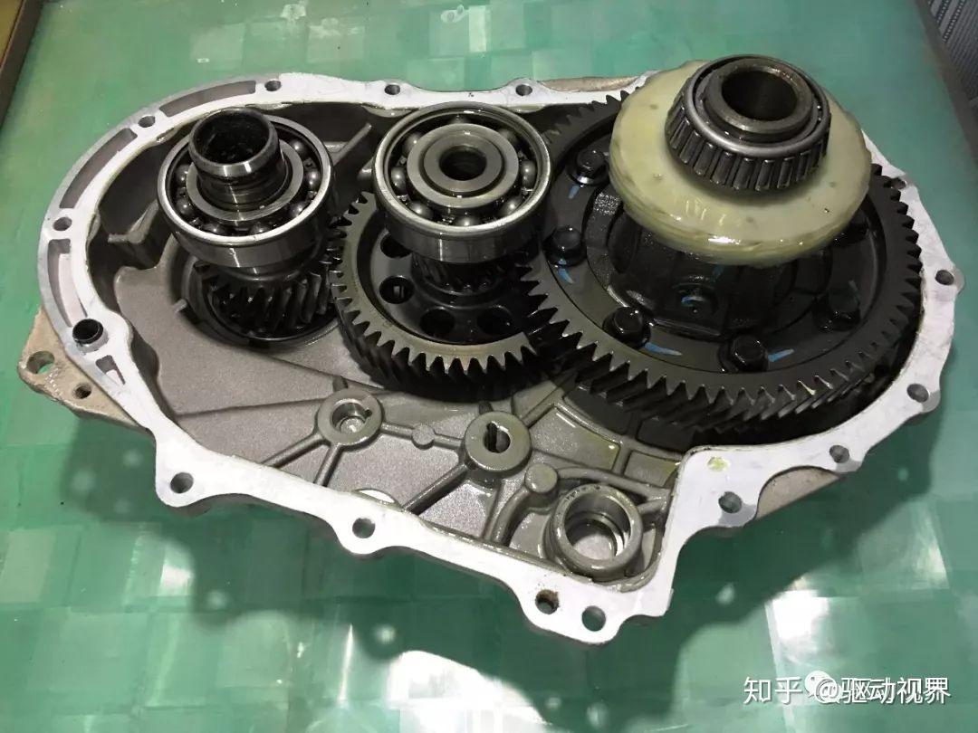 某电动汽车减速器拆解报告(1)减速器总成的拆解