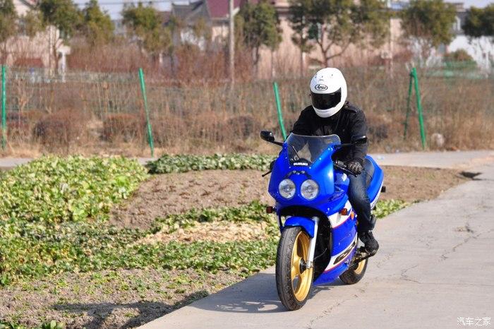 经典情怀车之铃木gsx250征服者济南轻骑铃木