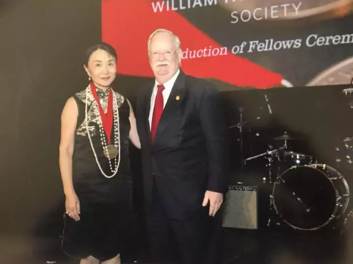 在弱肉强食的好莱坞,中国电影人怎么"发横财"?丨专访罗燕 - 知乎