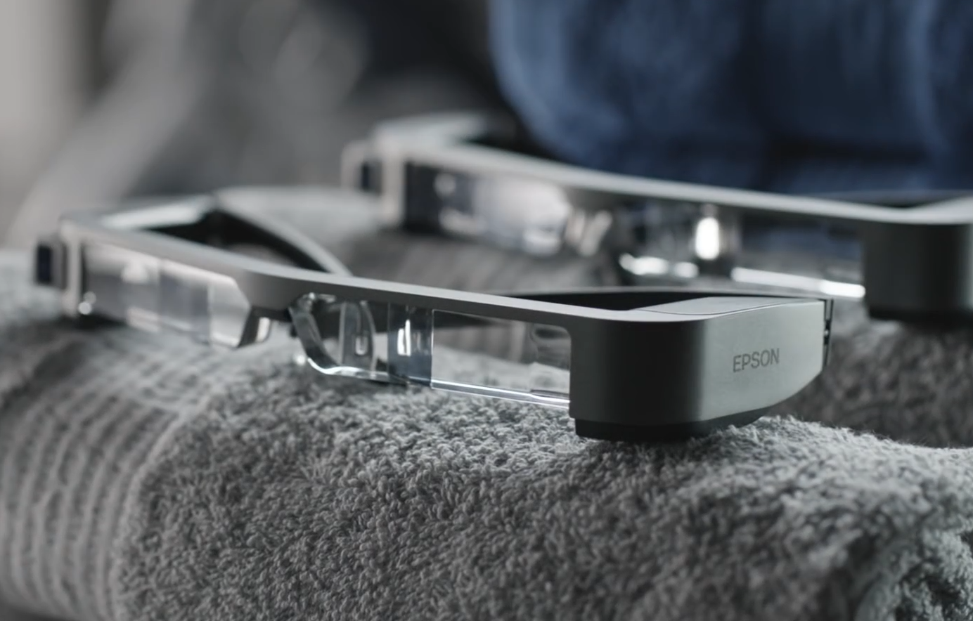 【评测】用第一人称视角玩无人机的爱普生bt-300智能眼镜