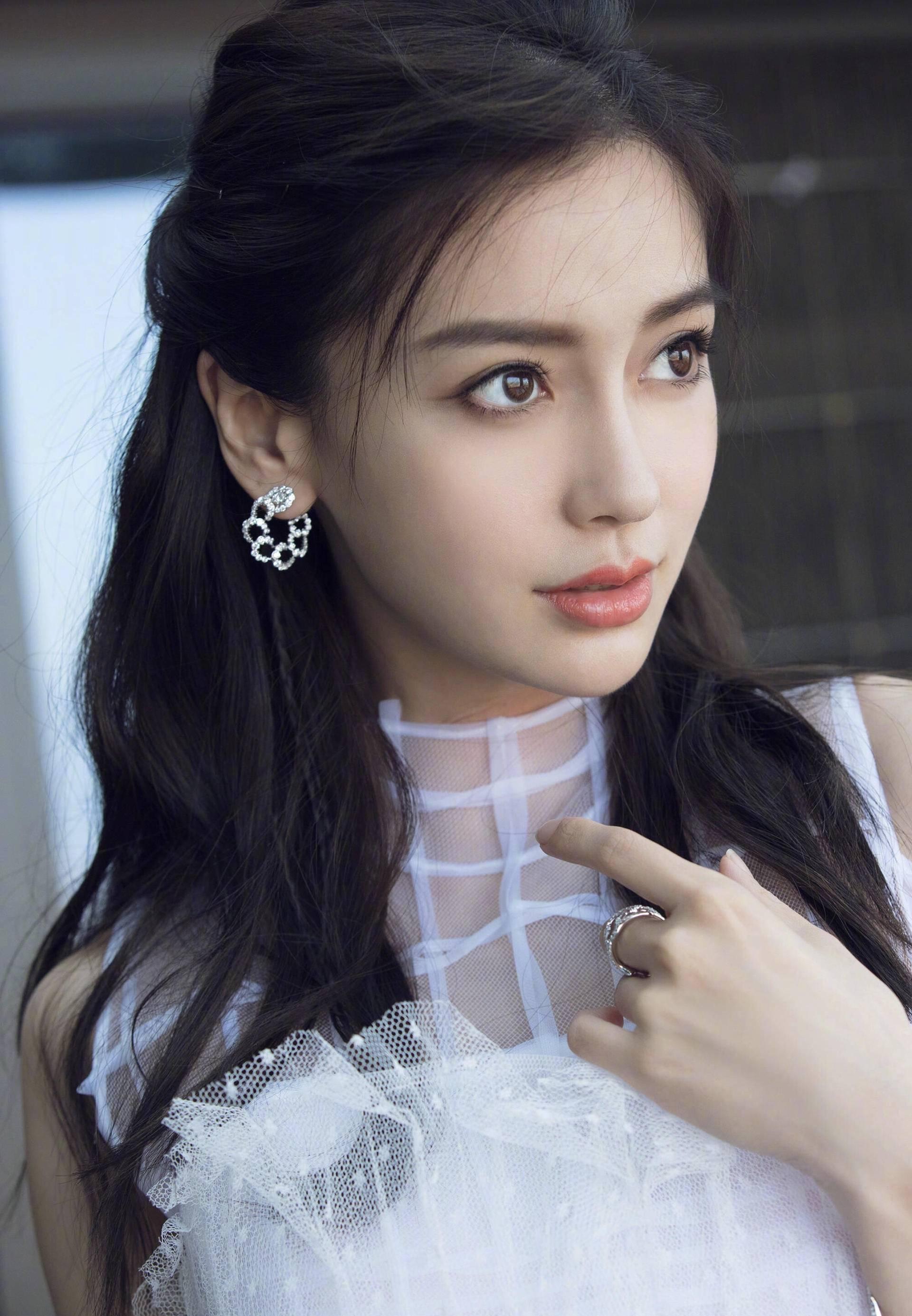 有哪一些别人认为是神颜你却get不到的明星? - 知乎