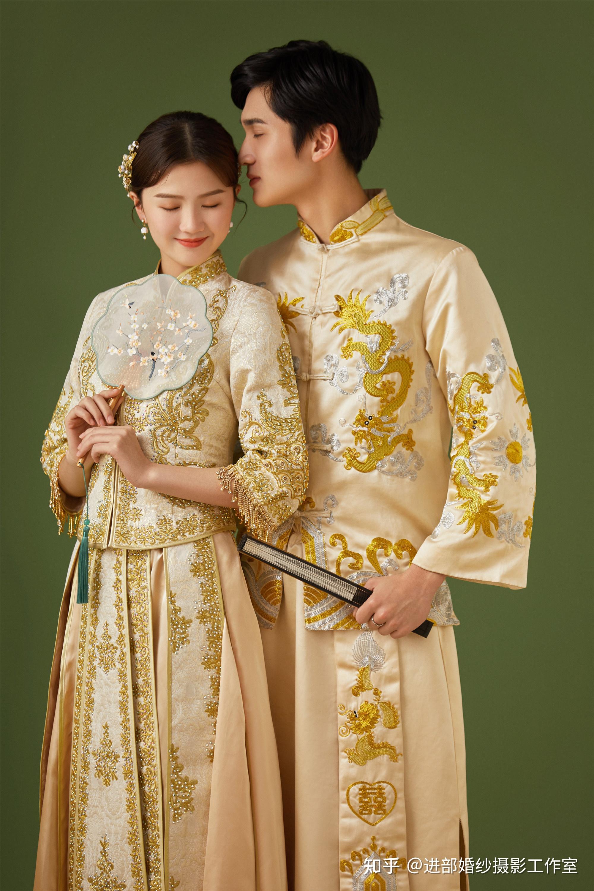 爱惨了这无法言喻的室内光影中式婚纱照