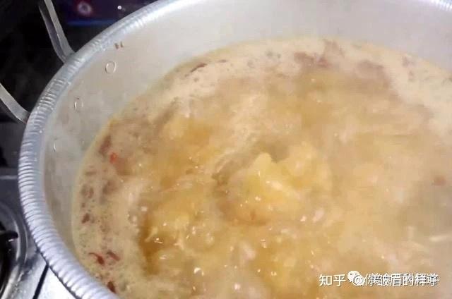 米粉为什么不能用开水泡 v2-ff5dfa007114bead014745363ac0efd4_r.jpg