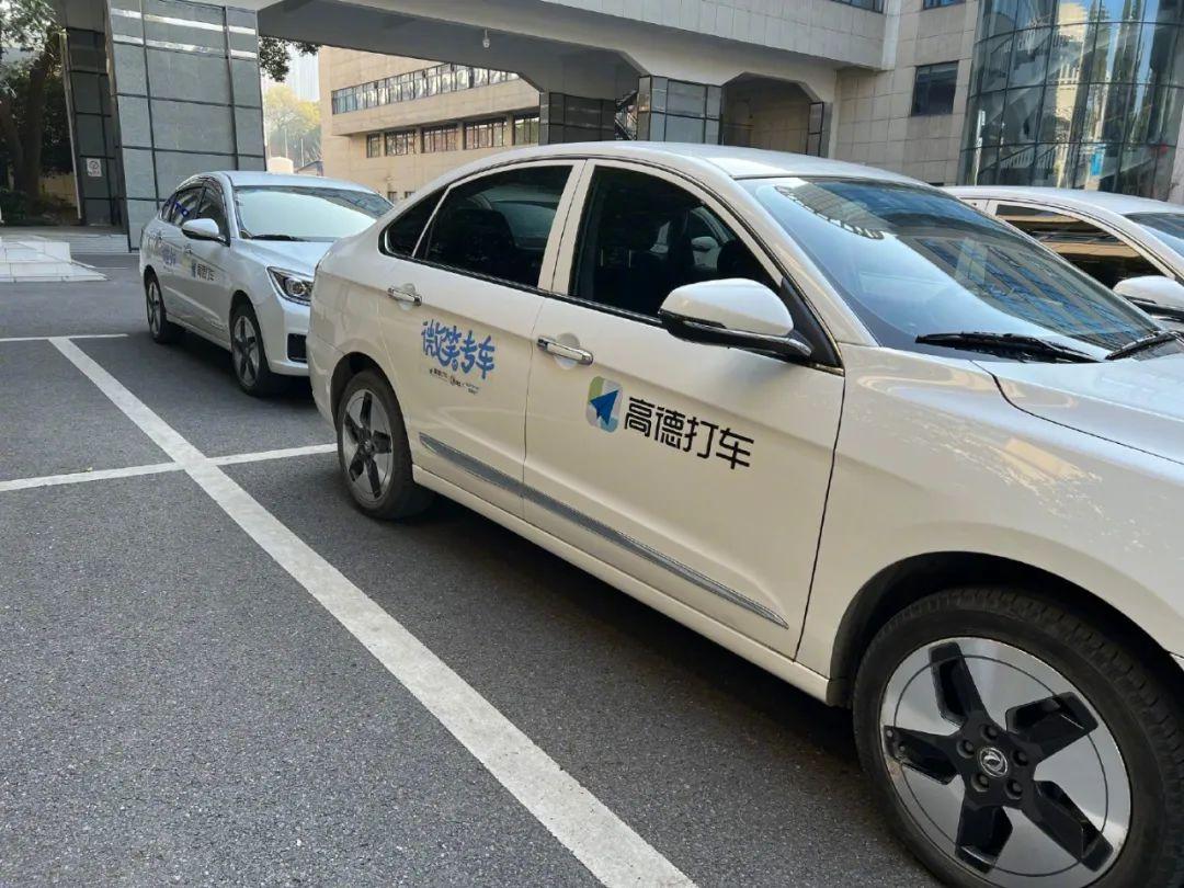 高德"烧不起"本地生活 - 知乎