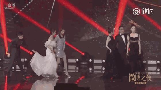 微博之夜是在哪个平台上播出的 v2-ff7cea05486abef368cc914796a416a8_r.jpg