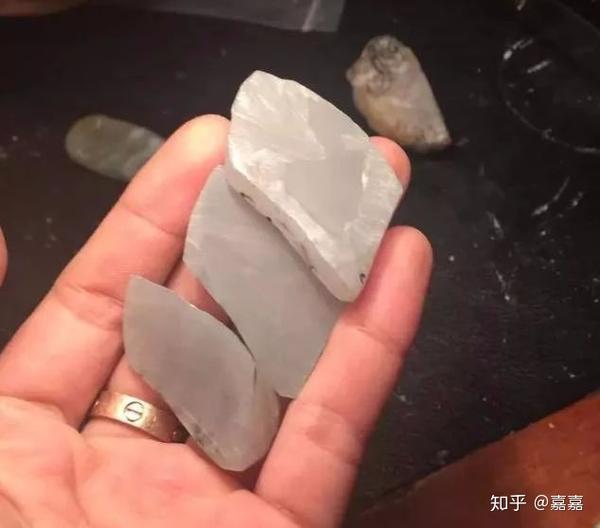 100块网购的公斤料翡翠原石，擦窗后这才是真正的捡漏！ - 知乎