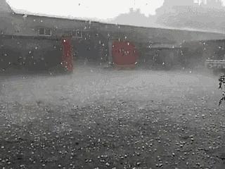 雨夹雪夹冰雹图片