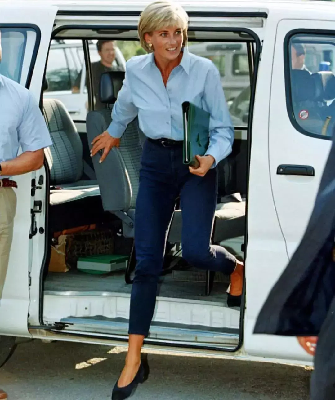 戴安娜不在的第22年,她仍是全世界最会穿的王妃 - 知乎