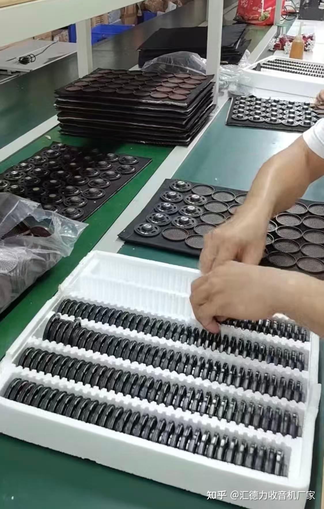 从传统刚需到多元场景,收音机行业转型发展深度剖析