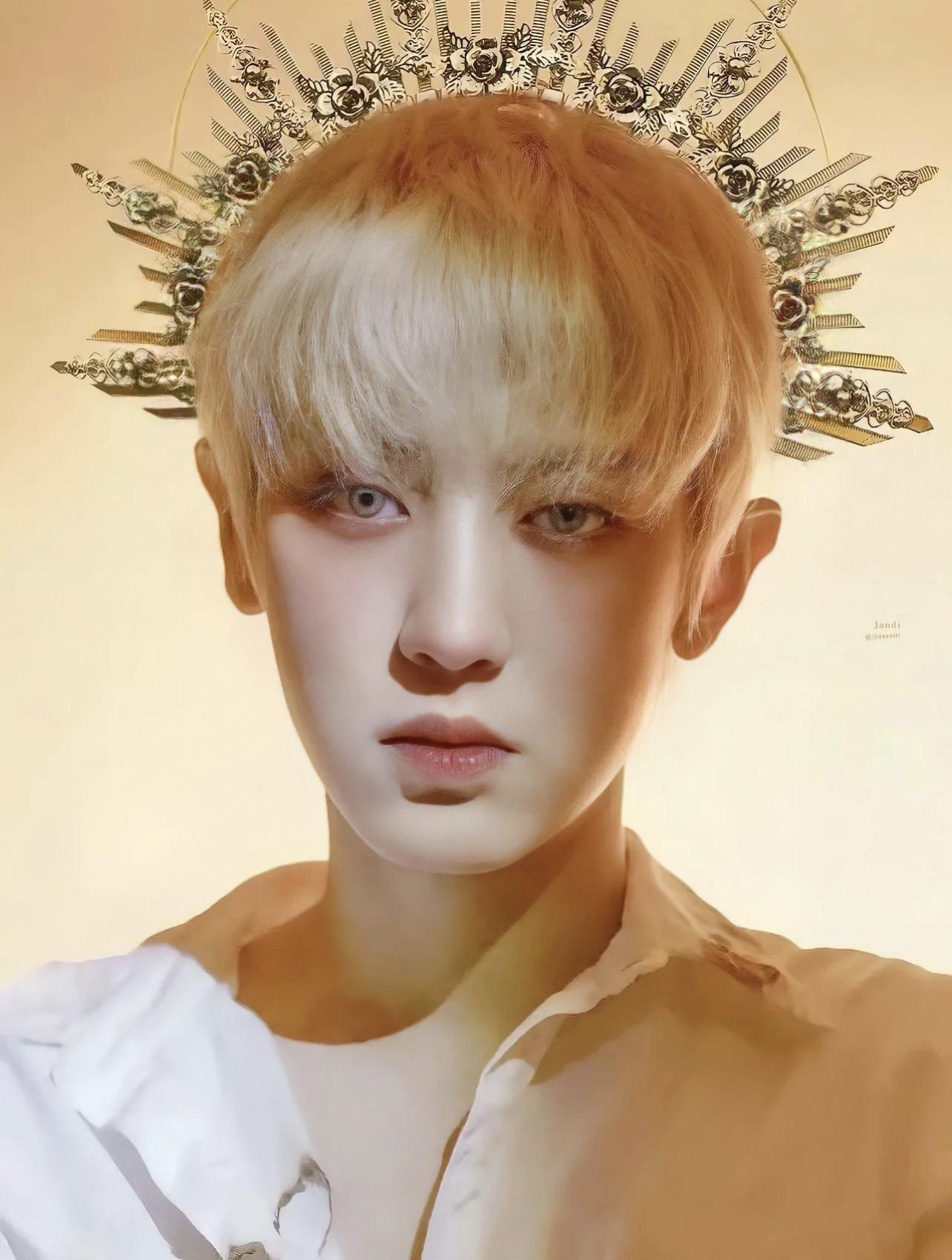 有没有关于朴灿烈的神图?