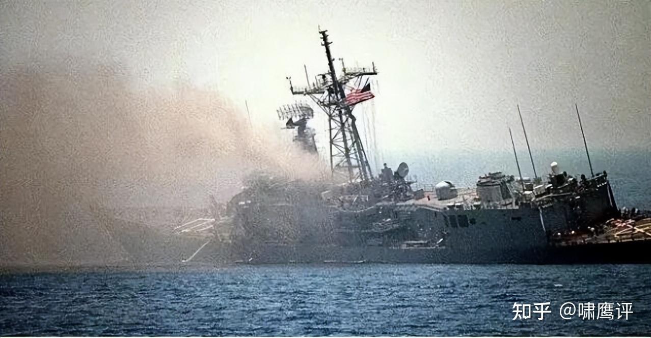 登陆舰被圆点u击沉俄军报复转瞬即至口径摧毁乌最大燃料基地
