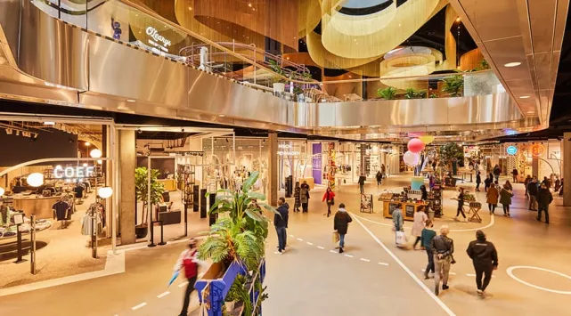 实体店难做为何购物中心还能红火