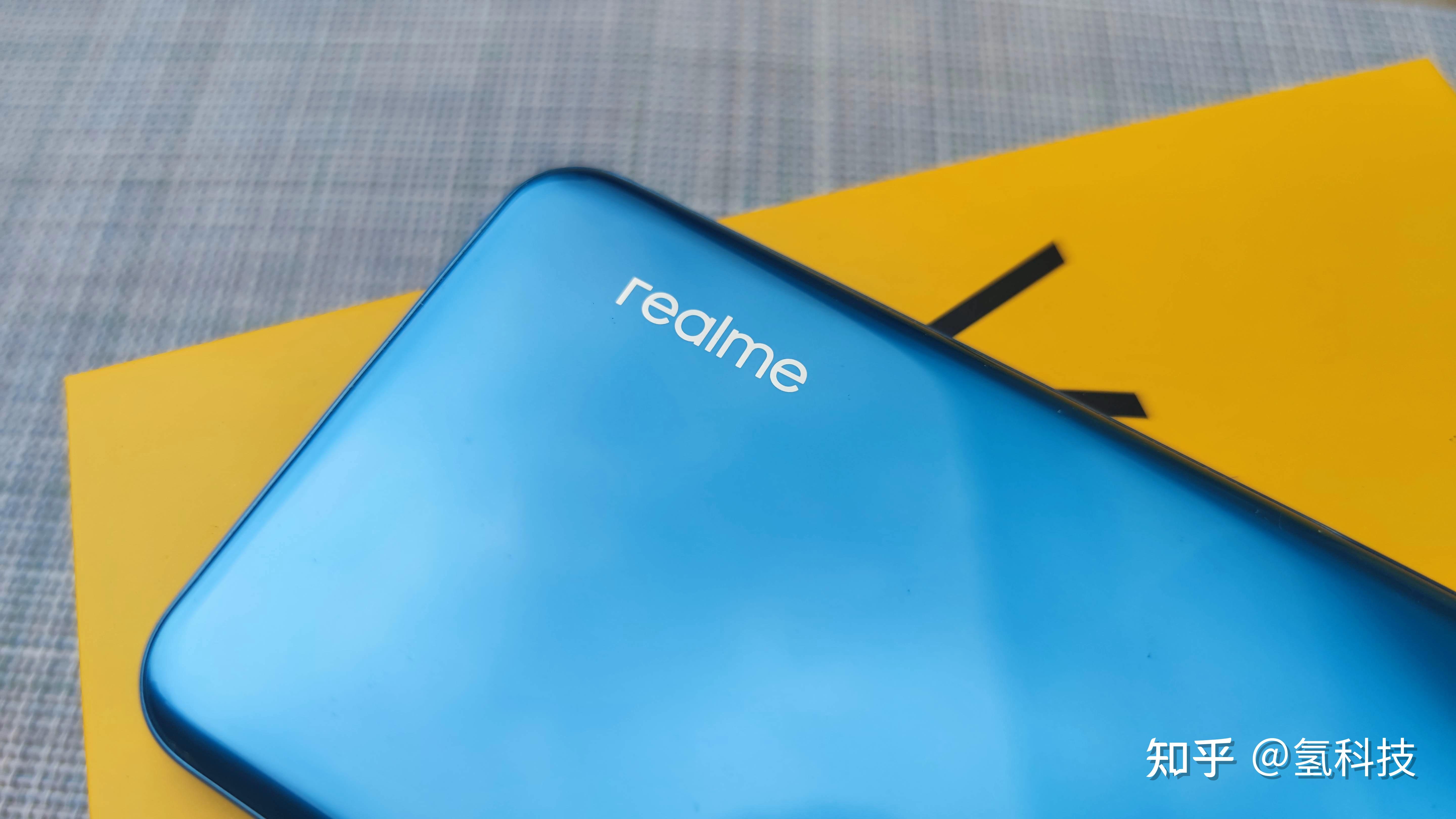 realme真我v13体验握持无压力5000超级大电池